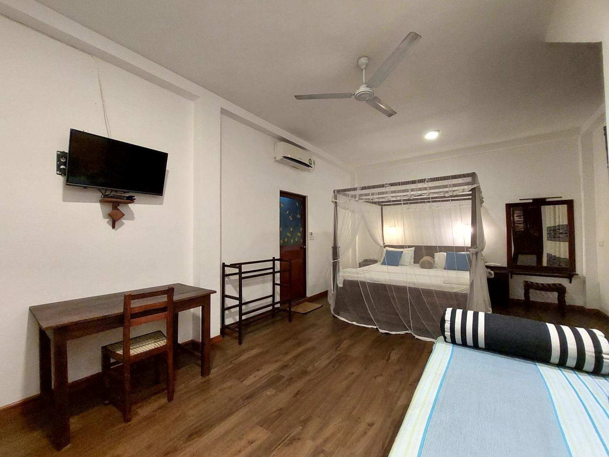 Sweden Inn Guesthouse Hikkaduwa Εξωτερικό φωτογραφία