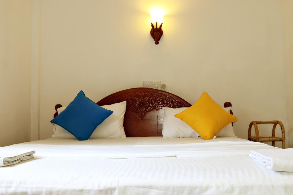 Sweden Inn Guesthouse Hikkaduwa Εξωτερικό φωτογραφία